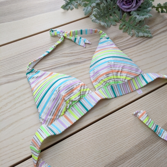 FINAL SALE 🆕🌿VICTORIA'S SECRET BIKINI TOP🌿 - Picture 7 of 7